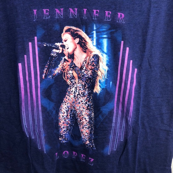 Jennifer Lopez Live V-neck Tee Shirt - Picture 2 of 5